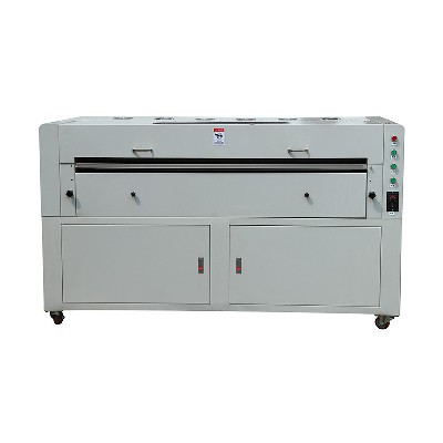 皮革桌布過(guò)膠機(jī) 1350過(guò)油機(jī)